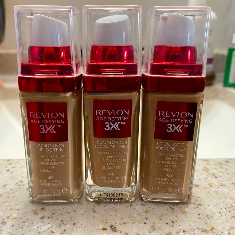 Revlon Age-Defying foundation #30 soft beige